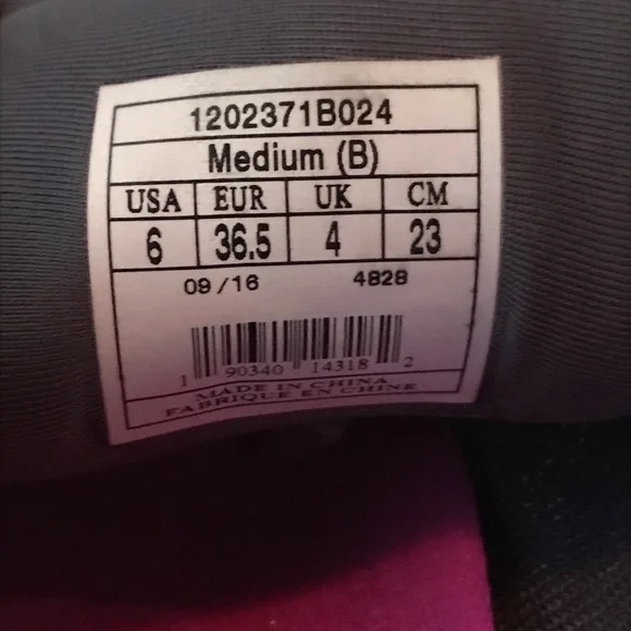 Brooks Running Shoes Pure Flow Purple Gray Athletic Sneakers Women Sz 6 Run Walk - Picture 11 of 11